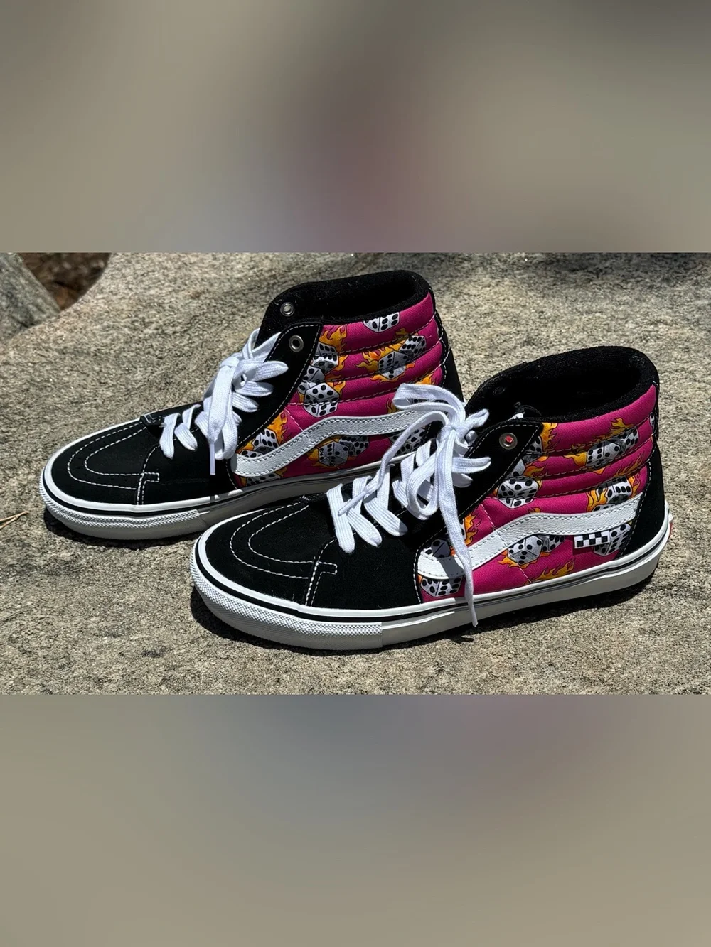 NWOT Vans Skate Sk8-Hi Fuchsia Fedora Flaming Dice Sneakers Size 9